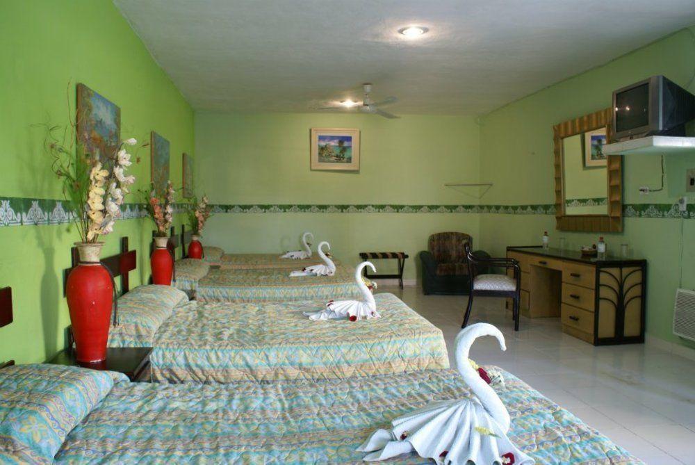 Oyo Hotel Addy Tulum Zewnętrze zdjęcie